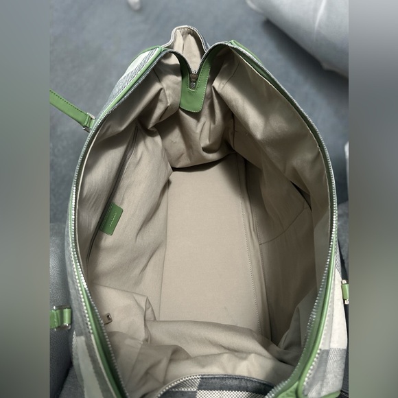 Vintage Bally Leather Duffle Bag | Pristine Condition | Authentic w/ Card - Picture 14 of 16